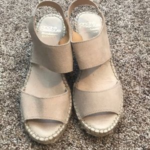 Andre Assous Brenda espadrille. 36. Made in Spain.